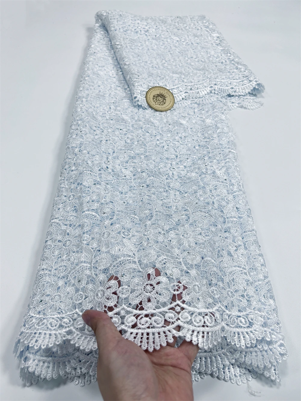 White African Cord Lace Fabric 5 Yards French Lace Embroidery Guipure Lace Fabrics Plain Color With Stones
White African Cord Lace Fabric 5 Yards French Lace Embroidery Guipure Lace Fabrics Plain Color With Stones
