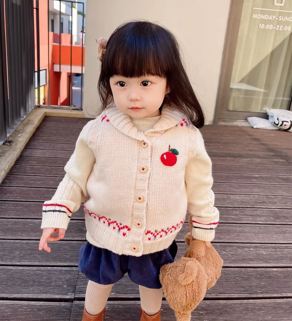winter baby girls clothes kids coat warm vest cute Cartoon embroidered velvet vest girl outerwear
winter baby girls clothes kids coat warm vest cute Cartoon embroidered velvet vest girl outerwear