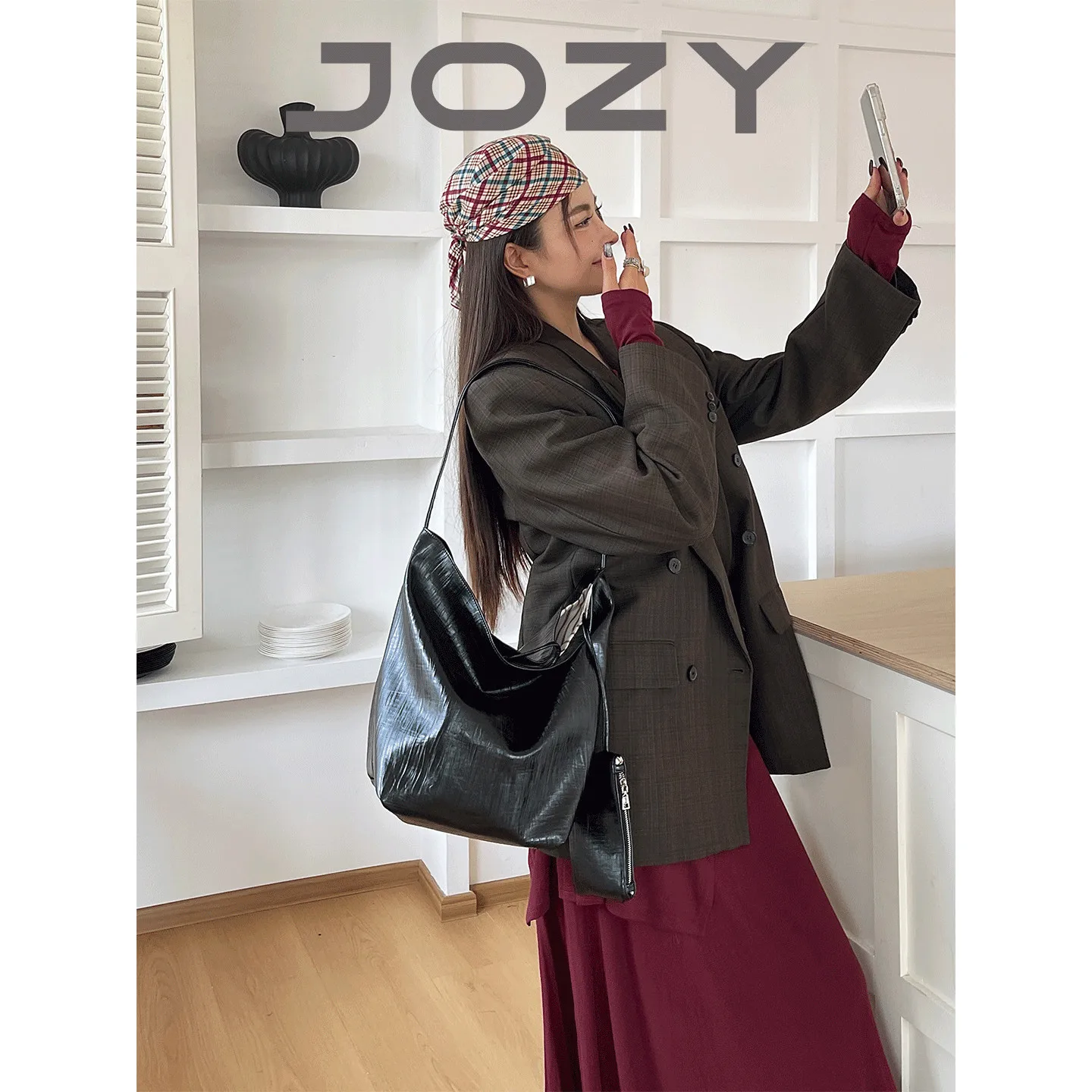 Large Capacity Simple Fashion Women Tote 2025 New Trendy Casuals Luxury Design Shoulder Handbag Solid Color Classic Purse Office
Large Capacity Simple Fashion Women Tote 2025 New Trendy Casuals Luxury Design Shoulder Handbag Solid Color Classic Purse Office