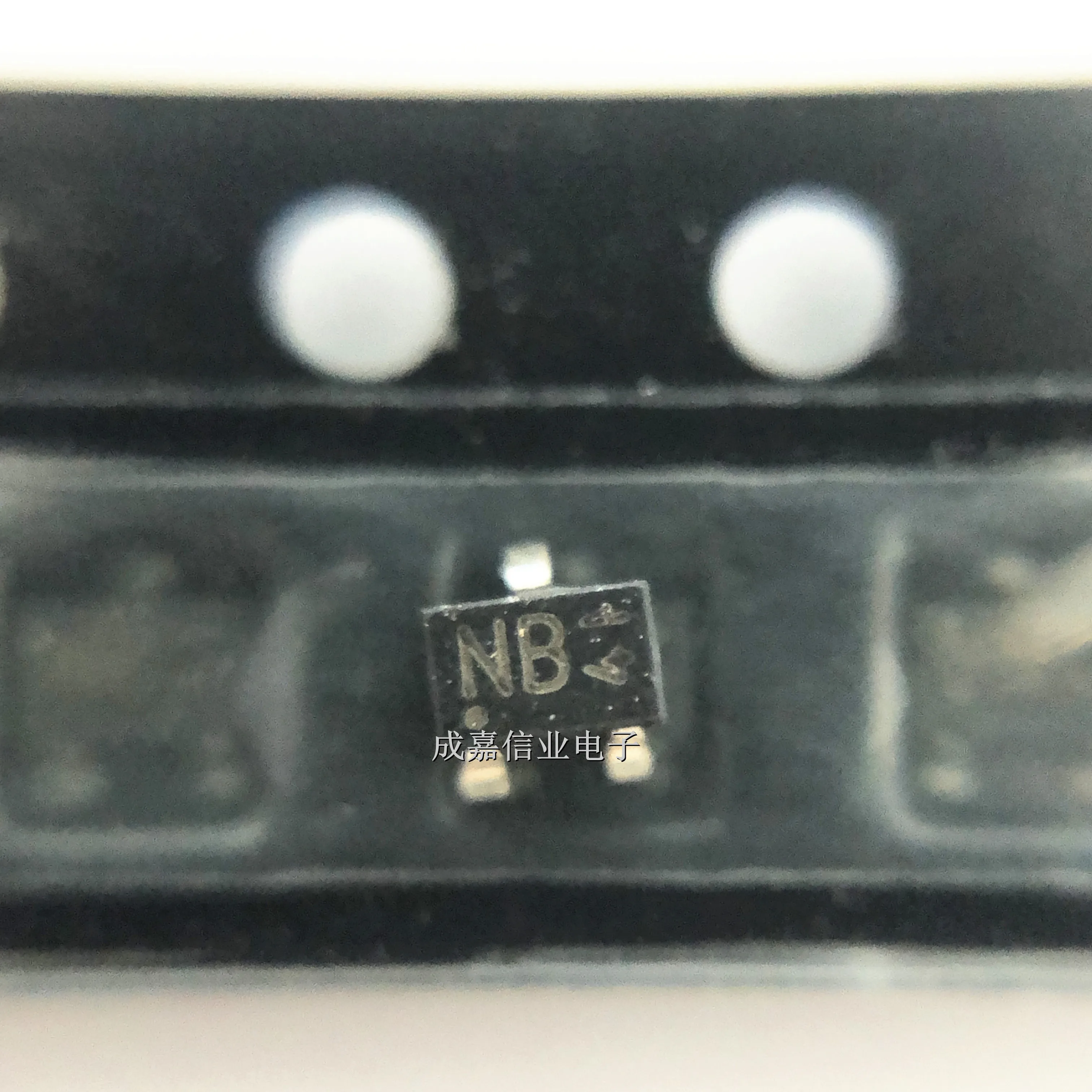 100pcs/Lot KRC402-RTK SOT-323-3 MARKING;NB EPITAXIAL PLANAR NPN TRANSISTOR AEC-Q101 Storage Temperature Range;-55C~+150C
100pcs/Lot KRC402-RTK SOT-323-3 MARKING;NB EPITAXIAL PLANAR NPN TRANSISTOR AEC-Q101 Storage Temperature Range;-55C~+150C