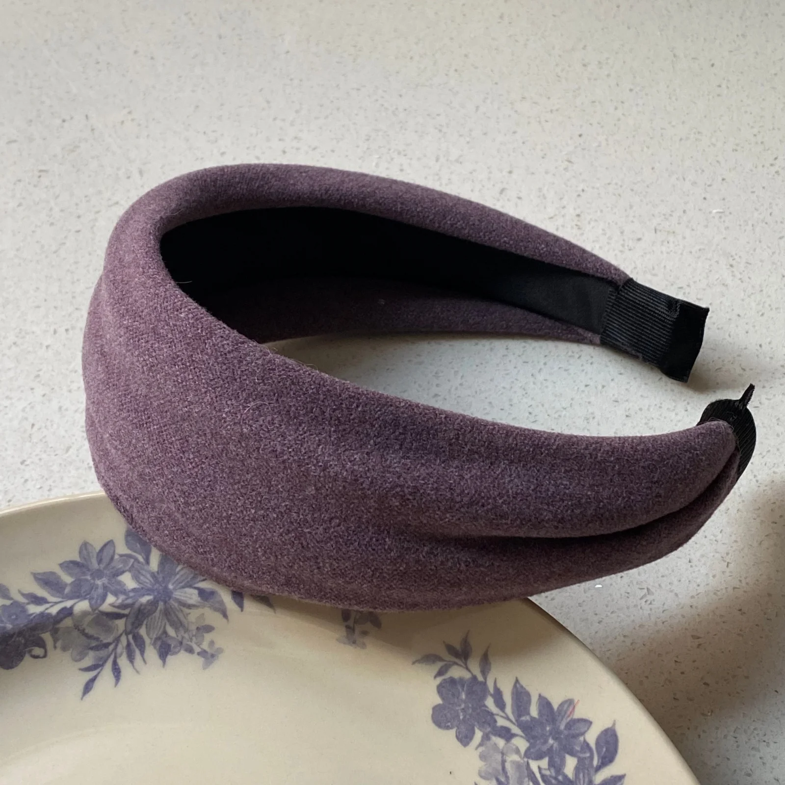 1PC Women's Soft Plum Purple Fabric Headband-Twisted Knot Design, Comfortable Non-Slip Hair Accessory, Stylish For Daily Hairsty
1PC Women's Soft Plum Purple Fabric Headband-Twisted Knot Design, Comfortable Non-Slip Hair Accessory, Stylish For Daily Hairsty