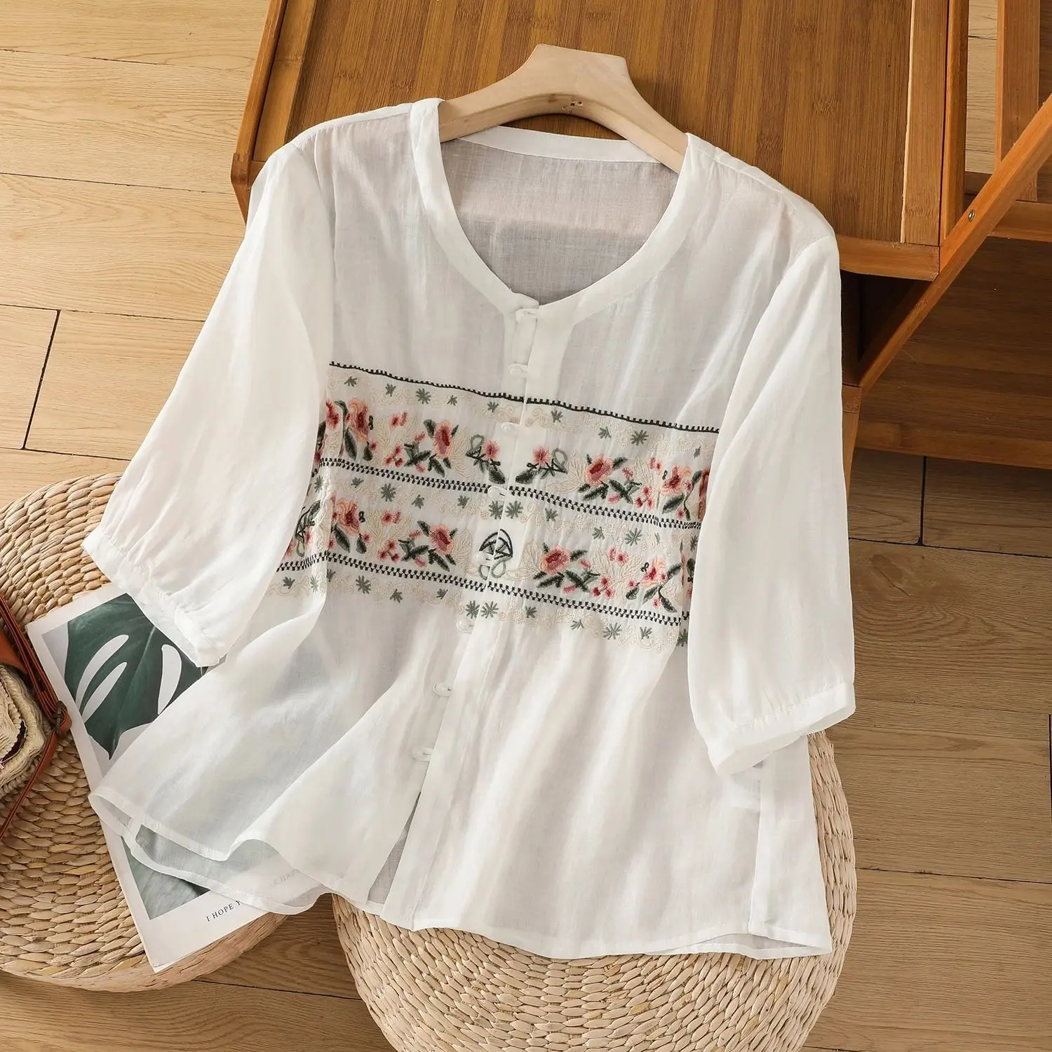 Retro Cotton and Linen Embroidered Seven Part Artistic Shirt Summer Versatile Loose Casual Top
Retro Cotton and Linen Embroidered Seven Part Artistic Shirt Summer Versatile Loose Casual Top
