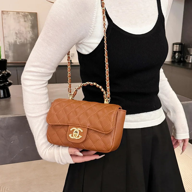 2025 Women's Quilted Crossbody Bag Adjustable Strap Vintage Purse for Work Commute Spacious PU Leather Niche Aesthetic
2025 Women's Quilted Crossbody Bag Adjustable Strap Vintage Purse for Work Commute Spacious PU Leather Niche Aesthetic