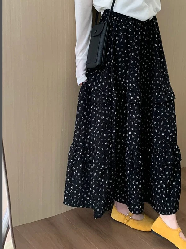 Black Floral Print Midi Skirt Women's Summer New plus Size Loose Crossbody Slimming A-Line Umbrella Skirt High Waist
Black Floral Print Midi Skirt Women's Summer New plus Size Loose Crossbody Slimming A-Line Umbrella Skirt High Waist