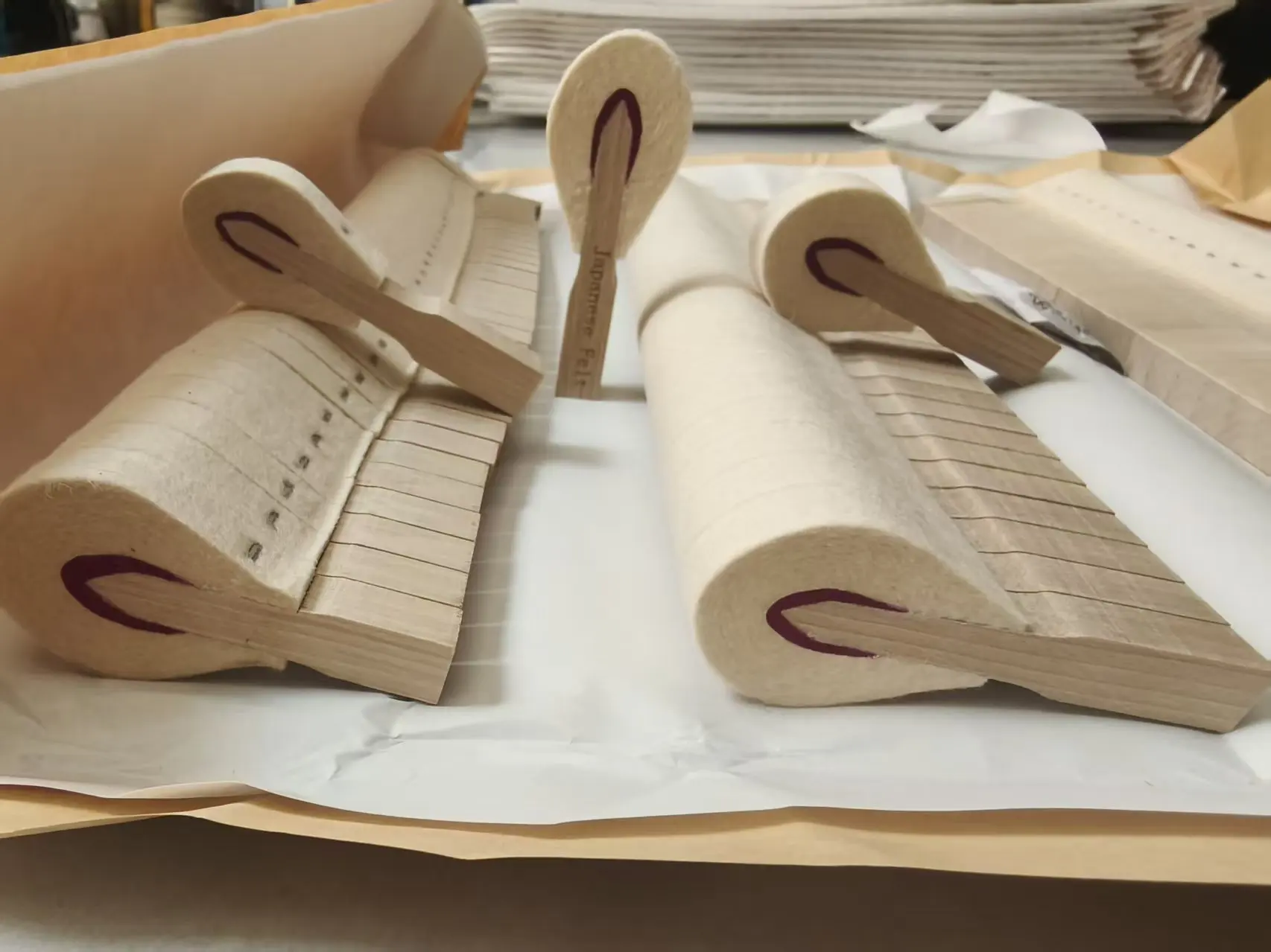 Imported Japanese Wool Felt Piano Accessories White Wood Purple Core No Holes for Piano Care And Maintenance
Imported Japanese Wool Felt Piano Accessories White Wood Purple Core No Holes for Piano Care And Maintenance