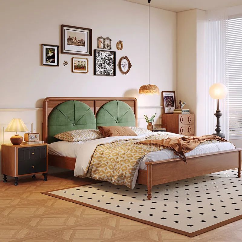 NEW Medieval style solid wood soft package retro double bed master bedroom American French furniture
NEW Medieval style solid wood soft package retro double bed master bedroom American French furniture