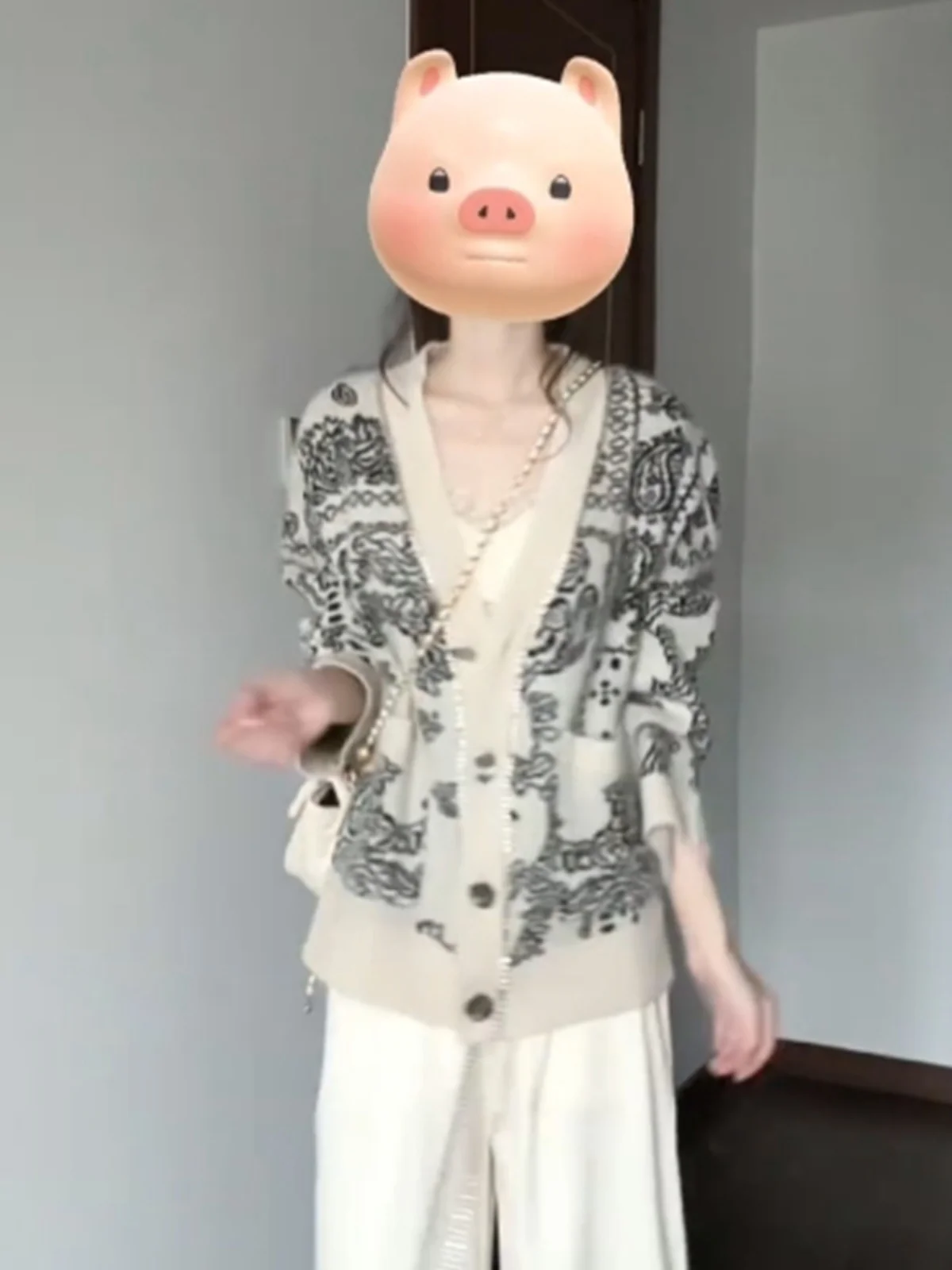 Sweaters Jumpers Cardigans Womens Cardigan Vintage Korean Polyester Fabric Bound Pocket Fitted Tassels BF Y2K Style Fashion Sexy
Sweaters Jumpers Cardigans Womens Cardigan Vintage Korean Polyester Fabric Bound Pocket Fitted Tassels BF Y2K Style Fashion Sexy