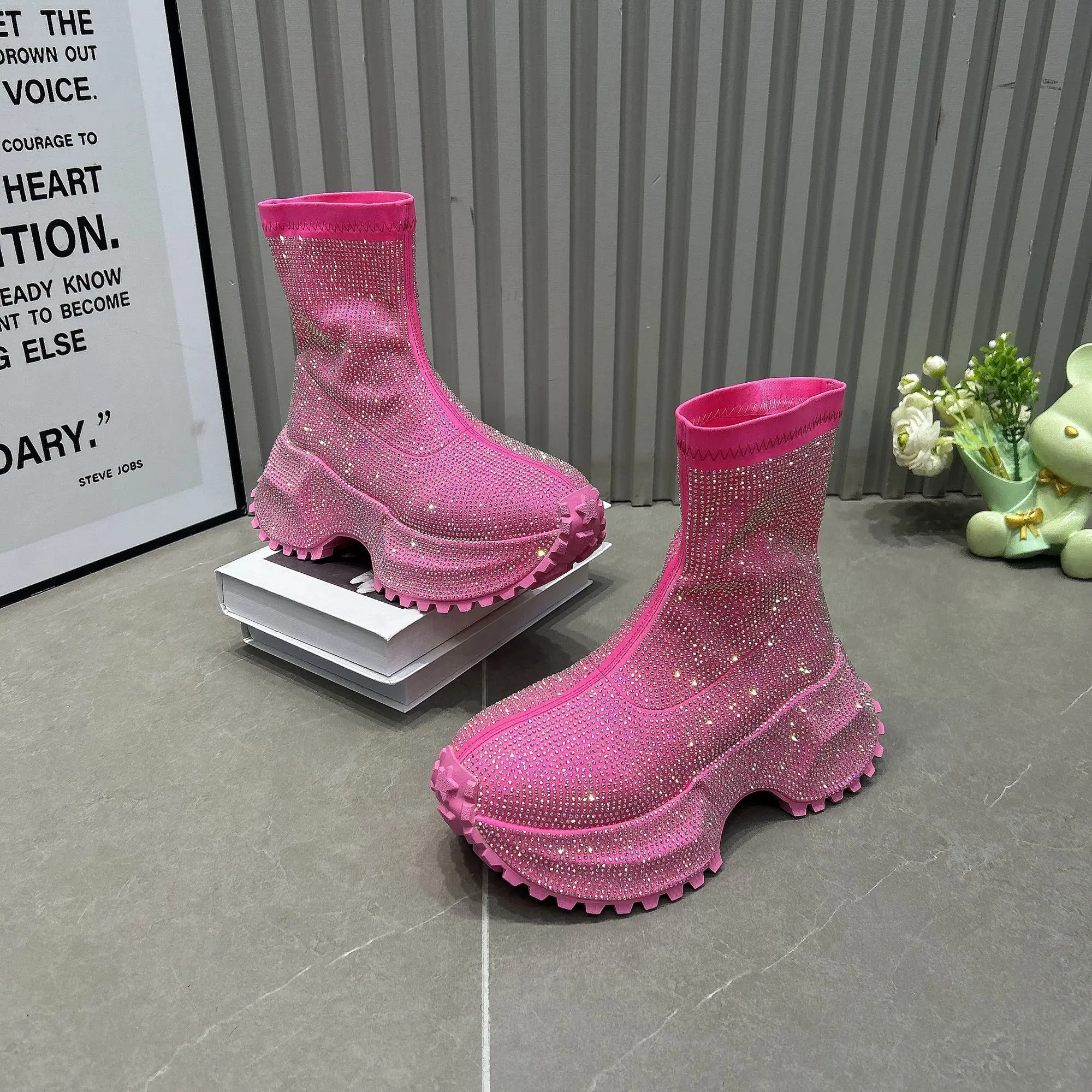 2025 New Women's Shoes Rhinestone Booties Ladies Elastic Autumn High Heels Thick Soled Leisure Sports Shoes Running Snow Boots 
2025 New Women's Shoes Rhinestone Booties Ladies Elastic Autumn High Heels Thick Soled Leisure Sports Shoes Running Snow Boots