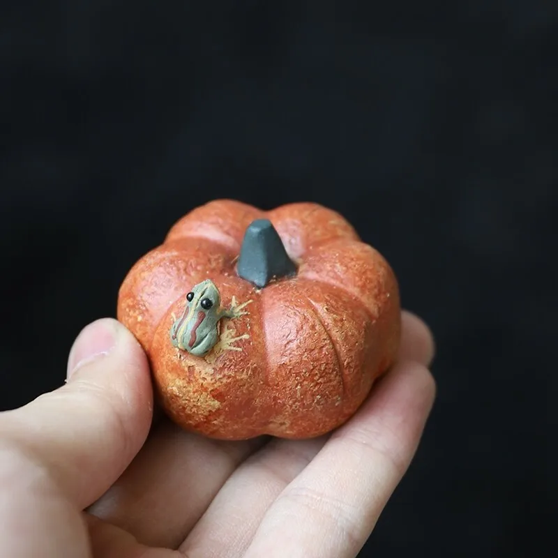 China Yixing porcelain Pottery ceramic tea pet Pumpkin frog statue
China Yixing porcelain Pottery ceramic tea pet Pumpkin frog statue