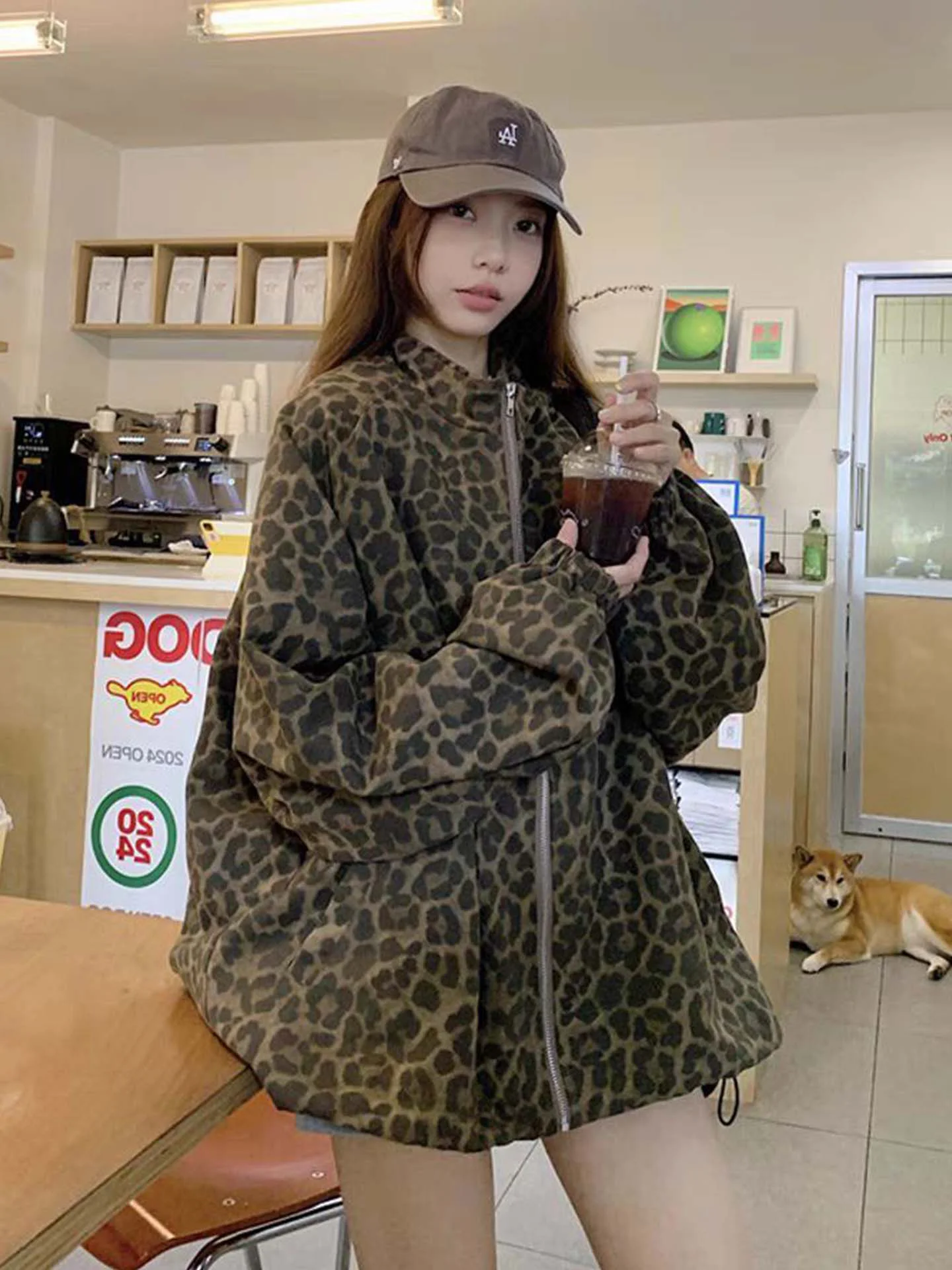 American Sle Lazy Chic Retro Hot Girl Leopard Print Casual Jaet Women's Autumn Cool And Valiant Loose Jaet Top
American Sle Lazy Chic Retro Hot Girl Leopard Print Casual Jaet Women's Autumn Cool And Valiant Loose Jaet Top