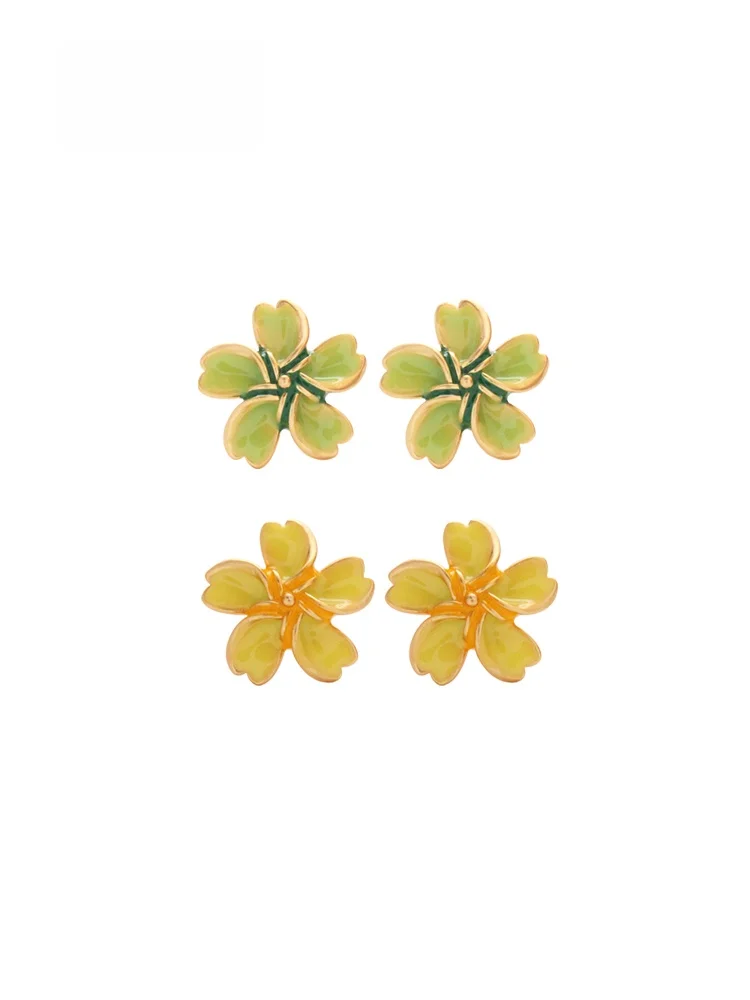 Серьги Sumni Sweet Style с эмалевыми цветами, женские, с серебряной иглой S925, модные, антивозрастные украшения для ушей
Серьги Sumni Sweet Style с эмалевыми цветами, женские, с серебряной иглой S925, модные, антивозрастные украшения для ушей