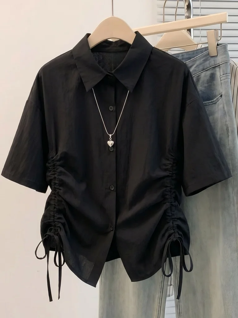 Black Short Sleeve Business Shirt Women's plus Size Drawstring Slimming Commute Top Korean Style Loose Fit Summer New Arrival
Black Short Sleeve Business Shirt Women's plus Size Drawstring Slimming Commute Top Korean Style Loose Fit Summer New Arrival