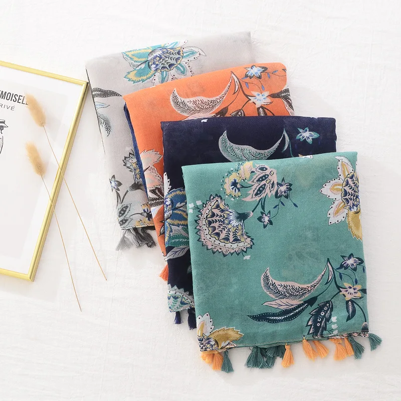 2022 Spring New Retro Ethnic Style Fashion Soft Satin Travel Sun Protection Scarf Shawl Scarf
2022 Spring New Retro Ethnic Style Fashion Soft Satin Travel Sun Protection Scarf Shawl Scarf