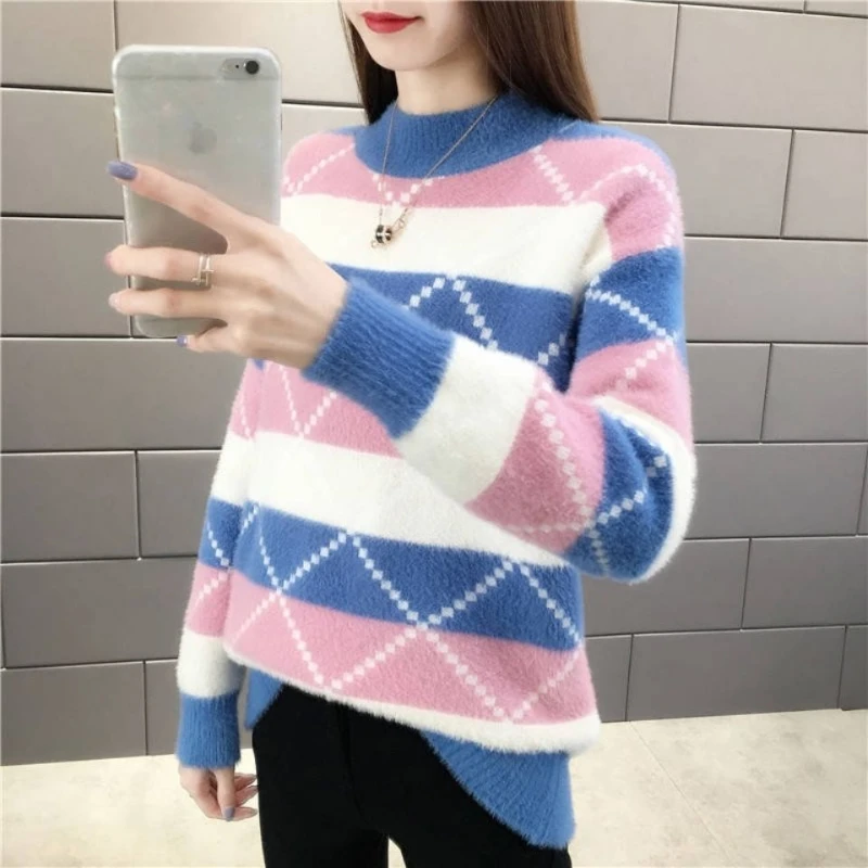 2025 Imitation Mink Velvet Semi-turtleneck Sweater Women's Autumn and Winter New Tops Loose Long-sleeved Knitted Bottoming Shirt
2025 Imitation Mink Velvet Semi-turtleneck Sweater Women's Autumn and Winter New Tops Loose Long-sleeved Knitted Bottoming Shirt