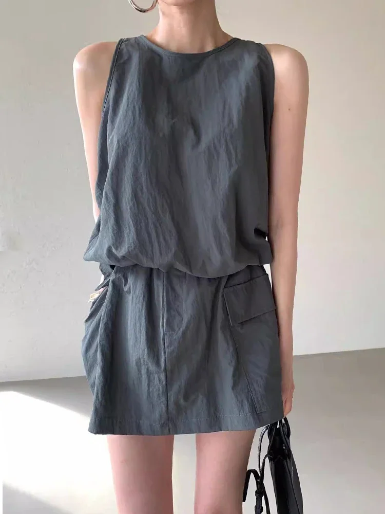 Korean Chic Women's Solid Color Set Short Skirt Summer Casual Zippered Vest Shirt +Elastic Waist Pants Skirt Women Two-piece Set
Korean Chic Women's Solid Color Set Short Skirt Summer Casual Zippered Vest Shirt +Elastic Waist Pants Skirt Women Two-piece Set