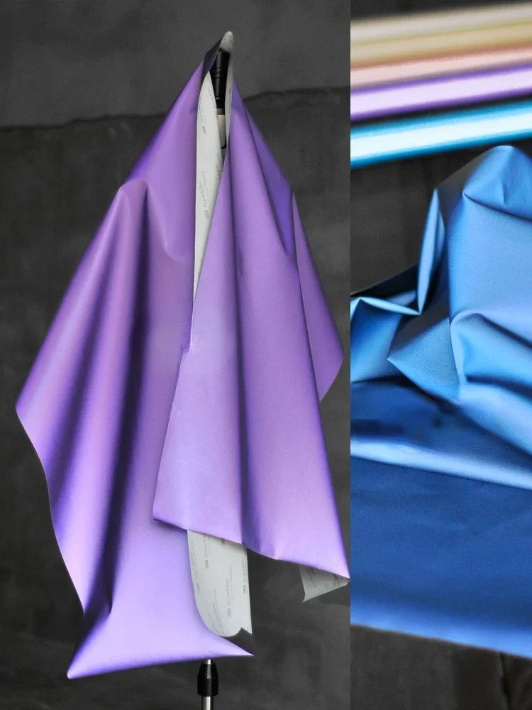 Технологическая ветровка Красочная светоотражающая ткань Пальто Модельер Оптовая ткань Diy Шитье на метр Материал
Технологическая ветровка Красочная светоотражающая ткань Пальто Модельер Оптовая ткань Diy Шитье на метр Материал