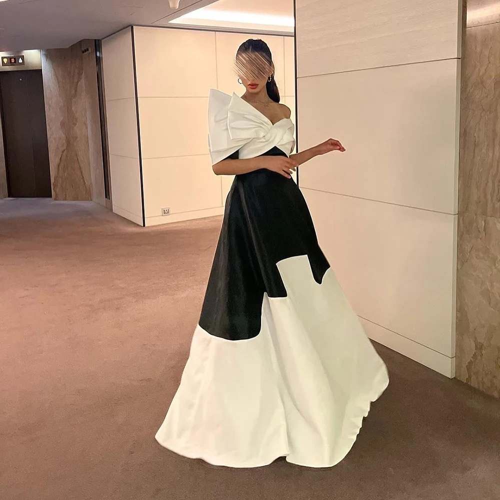 Customized Backless A-line White Satin Evening Dress With Bow Contrast Color Backless Floor Length Party Prom Gown For Women
Customized Backless A-line White Satin Evening Dress With Bow Contrast Color Backless Floor Length Party Prom Gown For Women