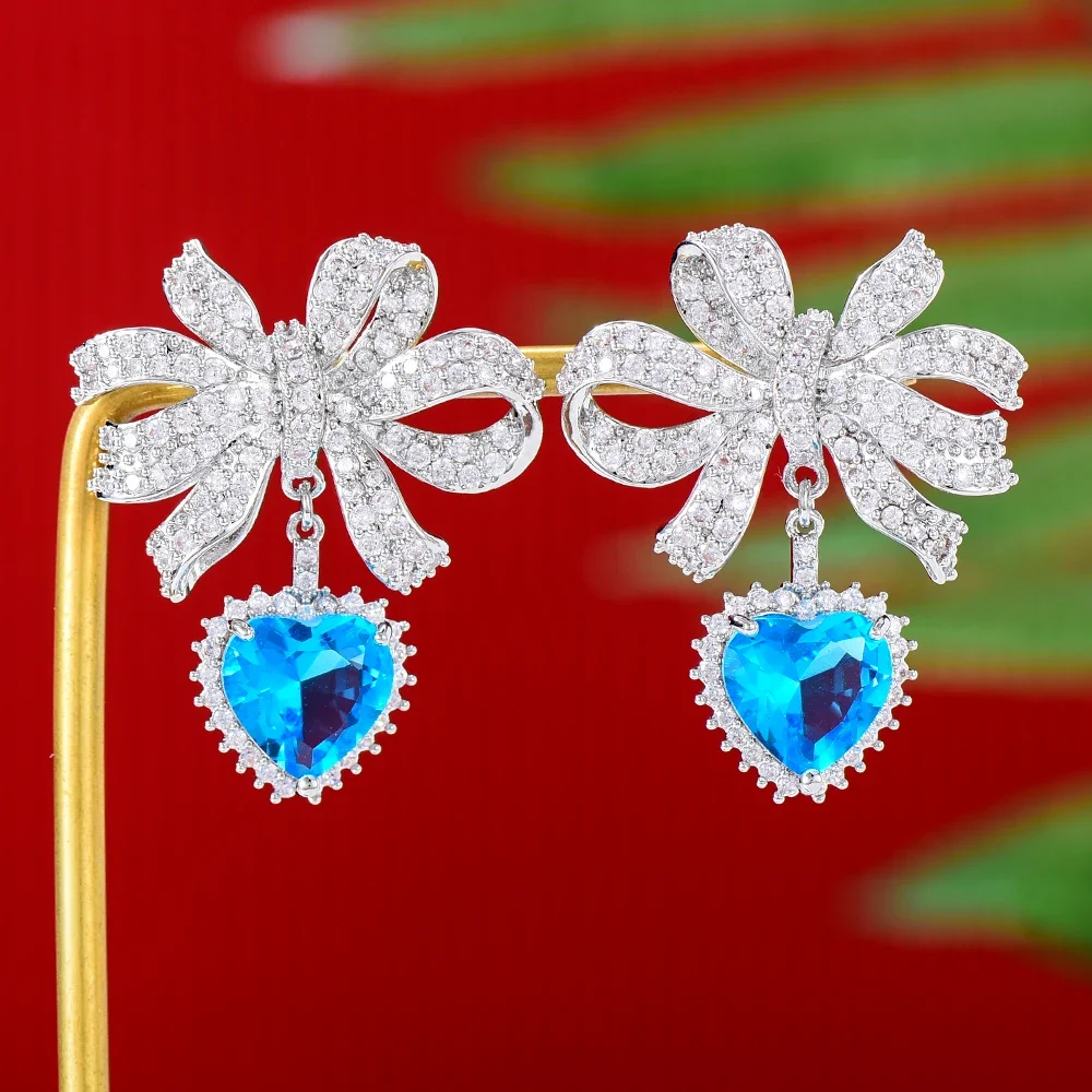 Soramoore New Luxury Bowknot Sweet Heart Drop Earrings Full Cubic Zirconia for Women Wedding Trendy Earrings Bijoux High Quality
Soramoore New Luxury Bowknot Sweet Heart Drop Earrings Full Cubic Zirconia for Women Wedding Trendy Earrings Bijoux High Quality