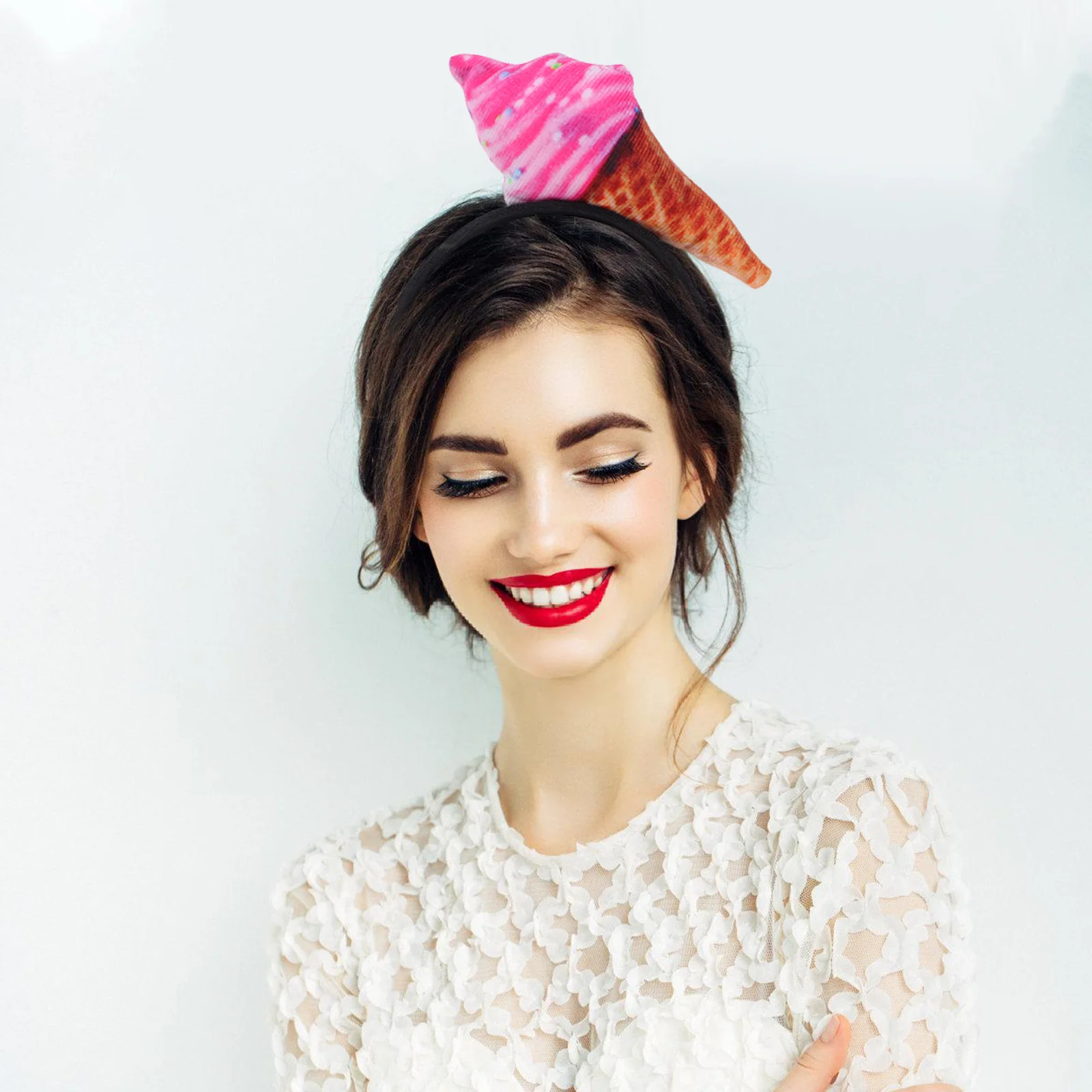 2Pcs Ice Cream Headband Nonslip Comfortable Fit for All Hair Types Women's Festival Party Spa Hair Accessory Halloween Headpiece
2Pcs Ice Cream Headband Nonslip Comfortable Fit for All Hair Types Women's Festival Party Spa Hair Accessory Halloween Headpiece