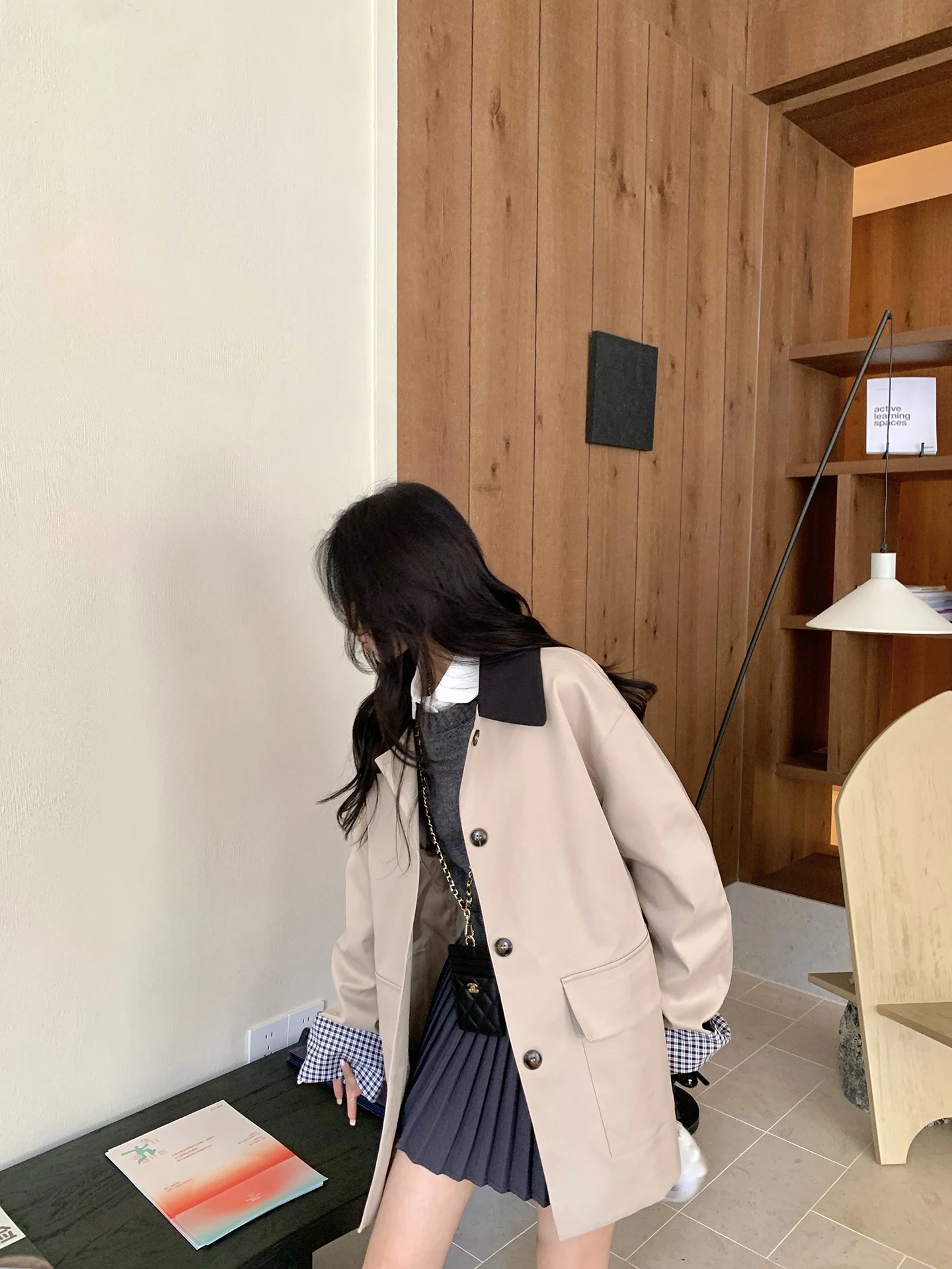 Kaki Color Coat Women's Loose Plaid Splicing Short Outerwear Casual Style Polyester Fiber Long Sleeve Collar Single Button
Kaki Color Coat Women's Loose Plaid Splicing Short Outerwear Casual Style Polyester Fiber Long Sleeve Collar Single Button