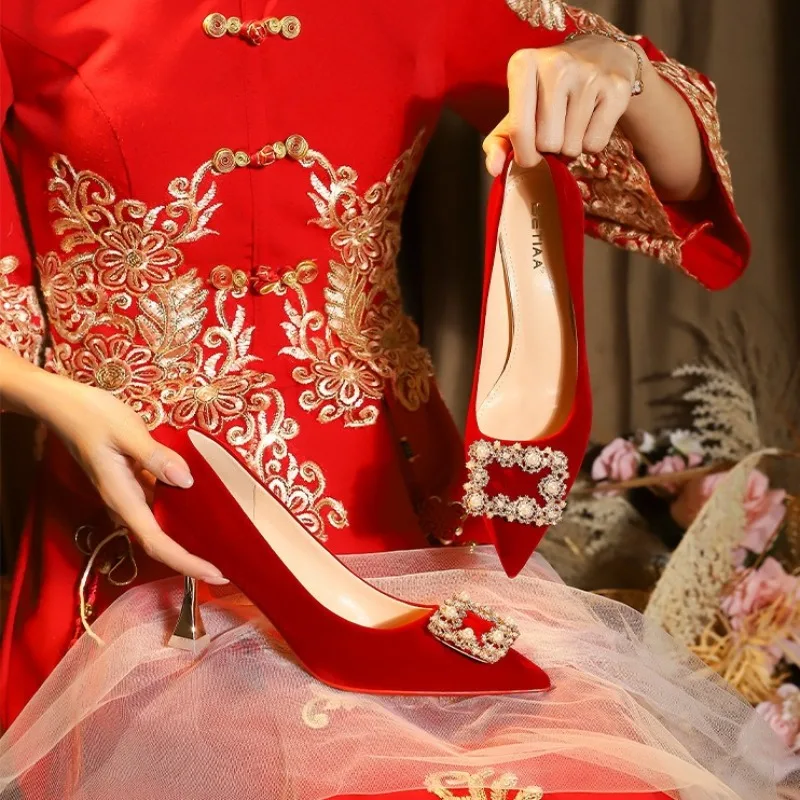 Luxury Women's Shoes Designer Red Wedding Shoes High Heels for Women Luxury Brand Dress High Heel Pumps Fashion Banquet Shoes
Luxury Women's Shoes Designer Red Wedding Shoes High Heels for Women Luxury Brand Dress High Heel Pumps Fashion Banquet Shoes