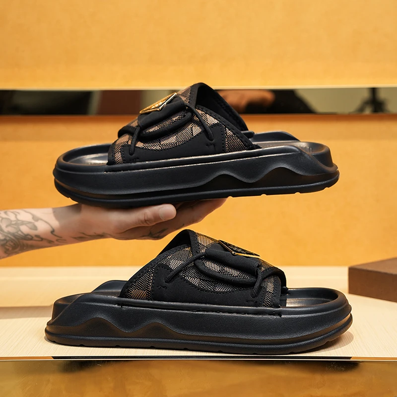 Modern Men Beach Slippers Generous Fashion Look Soft Portable Sole Leisure Footwear for Outdoor Use
Modern Men Beach Slippers Generous Fashion Look Soft Portable Sole Leisure Footwear for Outdoor Use