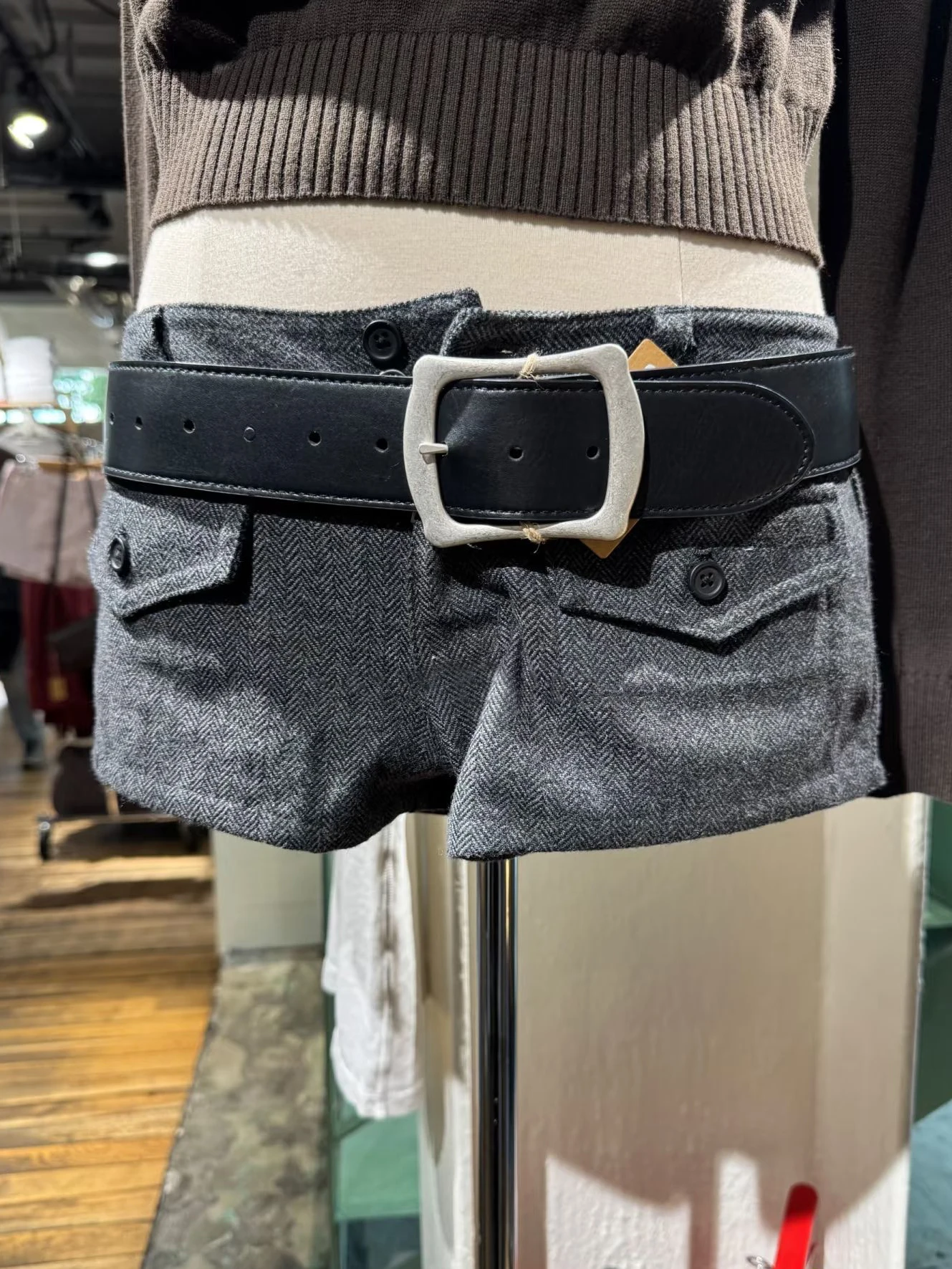 American Vintage Pockets Straight Shorts Woman Spring Low Waist Woolen Short Pant Streetwear Cotton Short Pant All-match Bottoms
American Vintage Pockets Straight Shorts Woman Spring Low Waist Woolen Short Pant Streetwear Cotton Short Pant All-match Bottoms