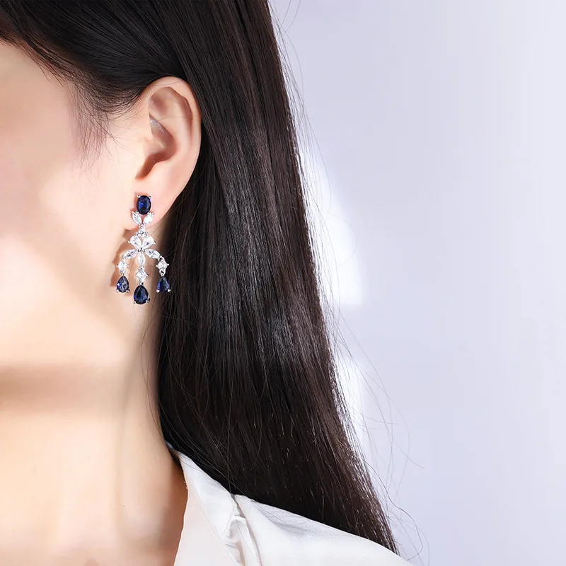 Серьги женские S925 с позолотой 18К и платиной PT950, в стиле ретро, с цветными стразами и бахромой, инкрустированные вручную
Серьги женские S925 с позолотой 18К и платиной PT950, в стиле ретро, с цветными стразами и бахромой, инкрустированные вручную