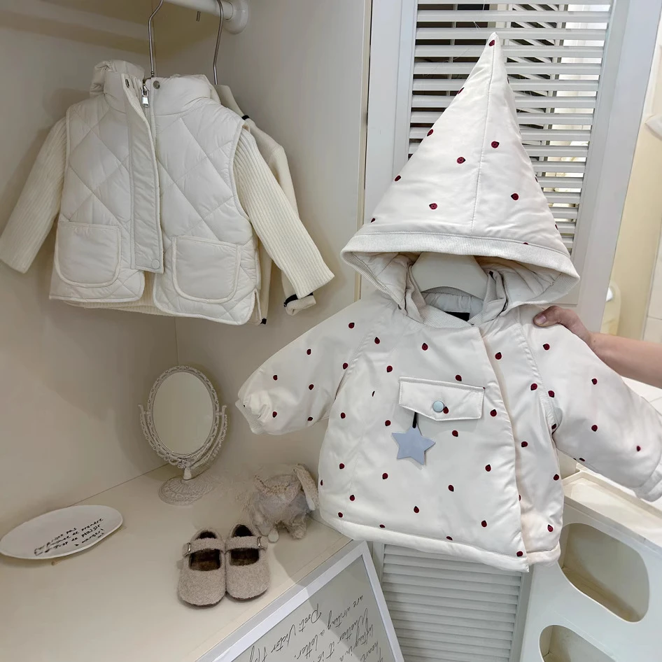 Girls' Autumn and Winter New Beige Elf Hat Polka Dot Hooded Cotton Jacket Baby Cute Thick Cotton Jacket
Girls' Autumn and Winter New Beige Elf Hat Polka Dot Hooded Cotton Jacket Baby Cute Thick Cotton Jacket