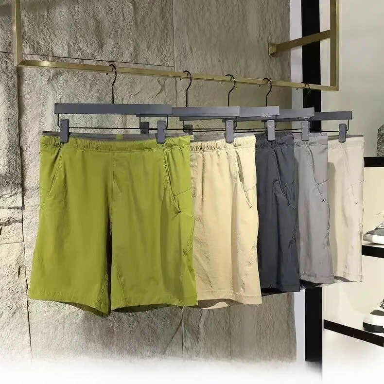 Men's Running Shorts Quick Dry Outdoor Ceiling Waterproof Five-Quarter Casual Loose Fit Standard Model Summer Sportswear
Men's Running Shorts Quick Dry Outdoor Ceiling Waterproof Five-Quarter Casual Loose Fit Standard Model Summer Sportswear