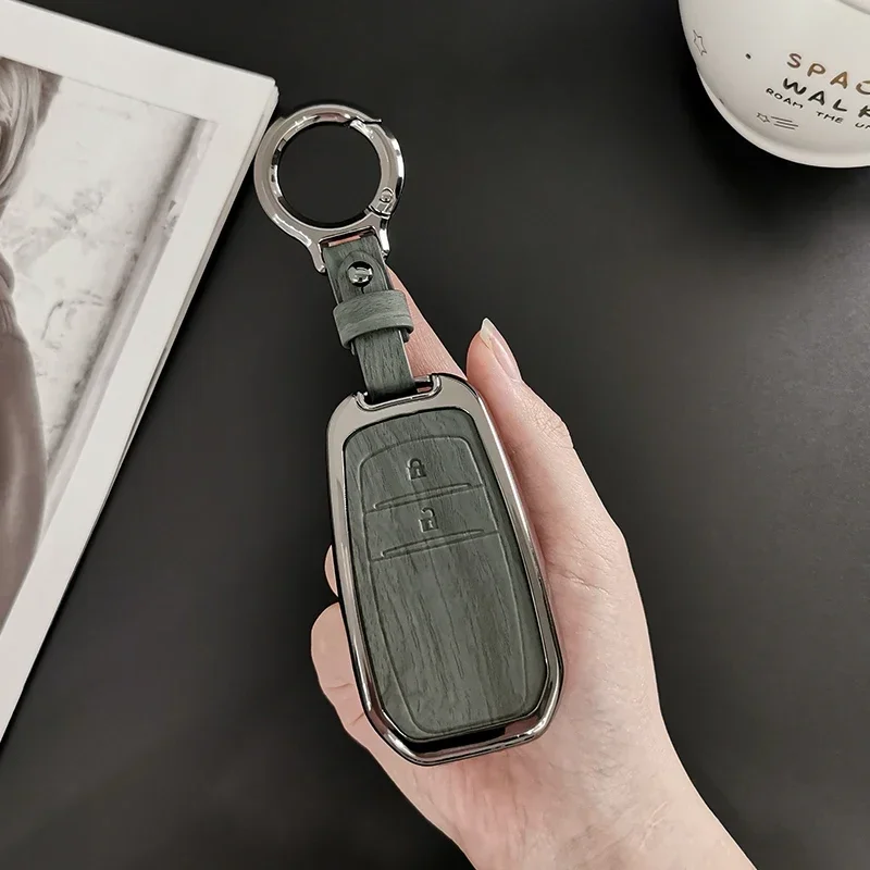 Suitable for Toyota Keycase Camry Corolla Levin Highlander RAV4 Izoa Wildlander Frontlander Keycover Keyshell Keychain car keys
Suitable for Toyota Keycase Camry Corolla Levin Highlander RAV4 Izoa Wildlander Frontlander Keycover Keyshell Keychain car keys