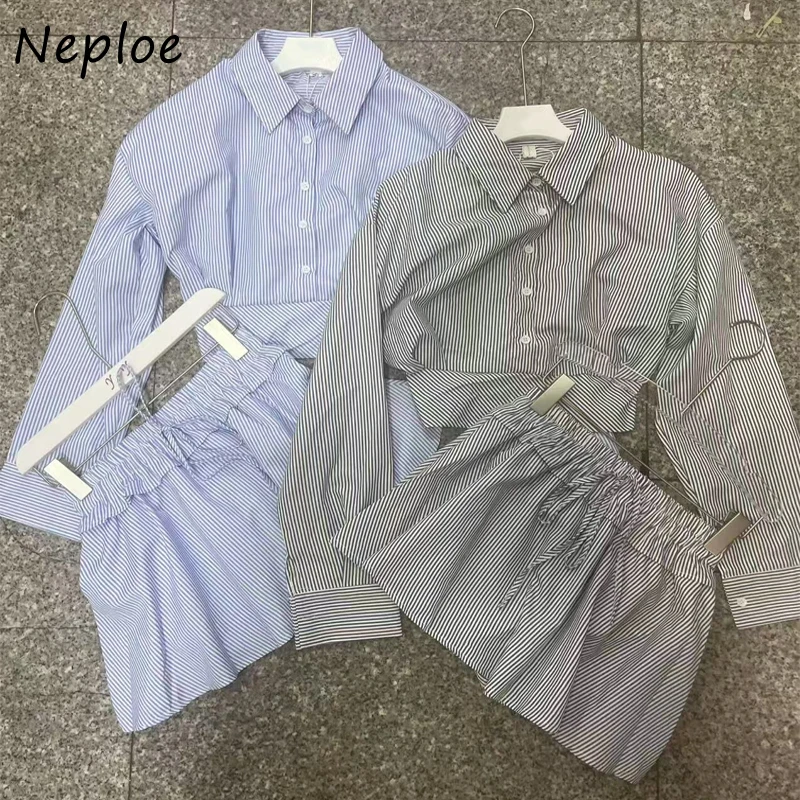 Neploe Korea Chic Advanced Stripe New Set Shirt Drawstring Short High Waist Faldas 2025 Summer New Age Reduction Suit Slim Skirt
Neploe Korea Chic Advanced Stripe New Set Shirt Drawstring Short High Waist Faldas 2025 Summer New Age Reduction Suit Slim Skirt
