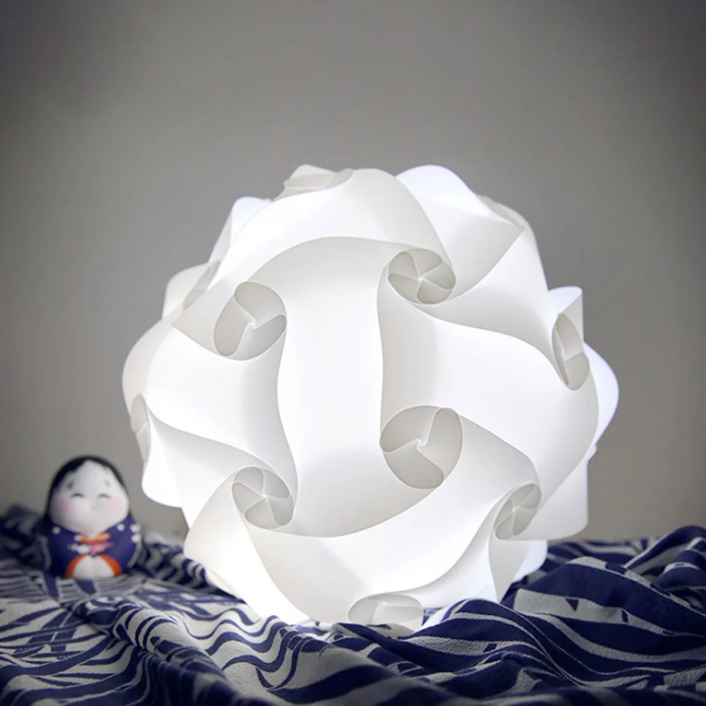 ZK20 IQ light Nordic modern minimalist decorative pendant lamp DIY ball lamp plastic lampshade (self installing)
ZK20 IQ light Nordic modern minimalist decorative pendant lamp DIY ball lamp plastic lampshade (self installing)