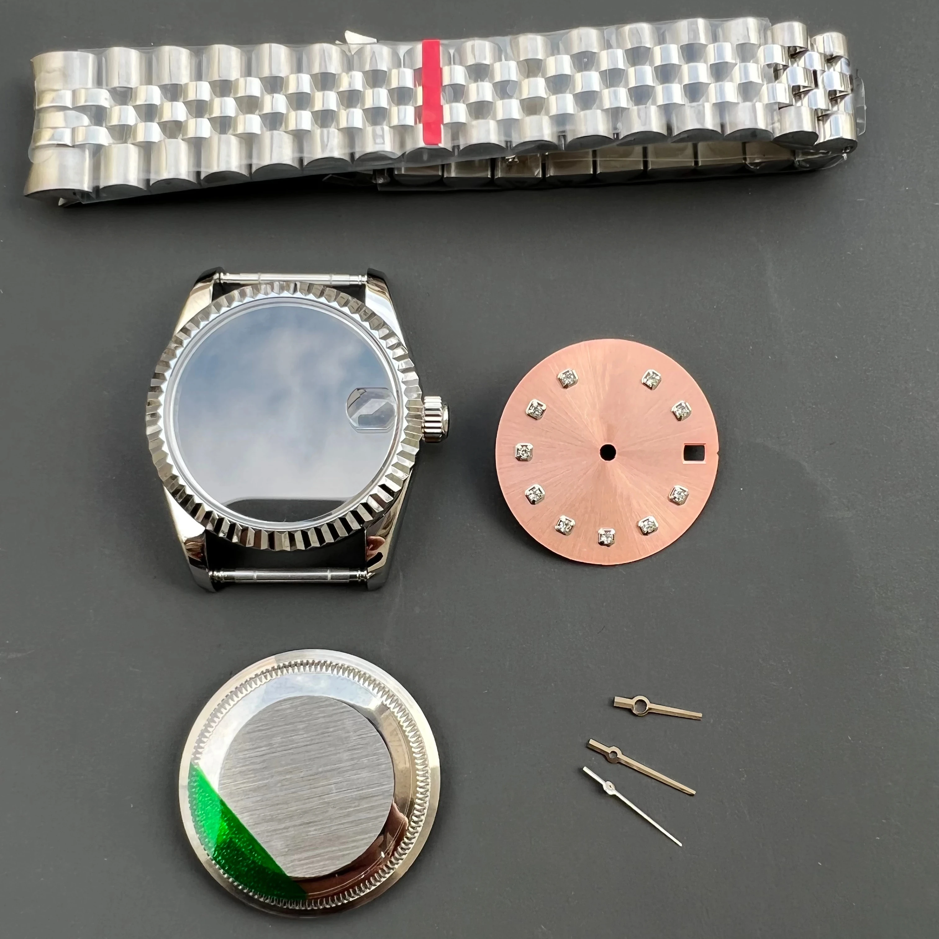 New 31mm Assembly Watch Case Set Accessories Calendar Dial for 2671 2824 Movement Stainless Steel Strap Sapphire Glass Ladies
New 31mm Assembly Watch Case Set Accessories Calendar Dial for 2671 2824 Movement Stainless Steel Strap Sapphire Glass Ladies