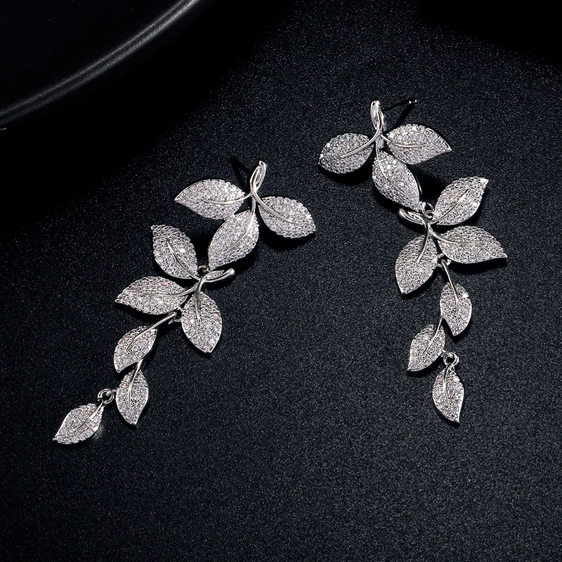 RAKOL Fashion Long Leaf Shape Drop Earring Korean Design Silver Color Long Earrings Statement Bridal Wedding Accessories
RAKOL Fashion Long Leaf Shape Drop Earring Korean Design Silver Color Long Earrings Statement Bridal Wedding Accessories