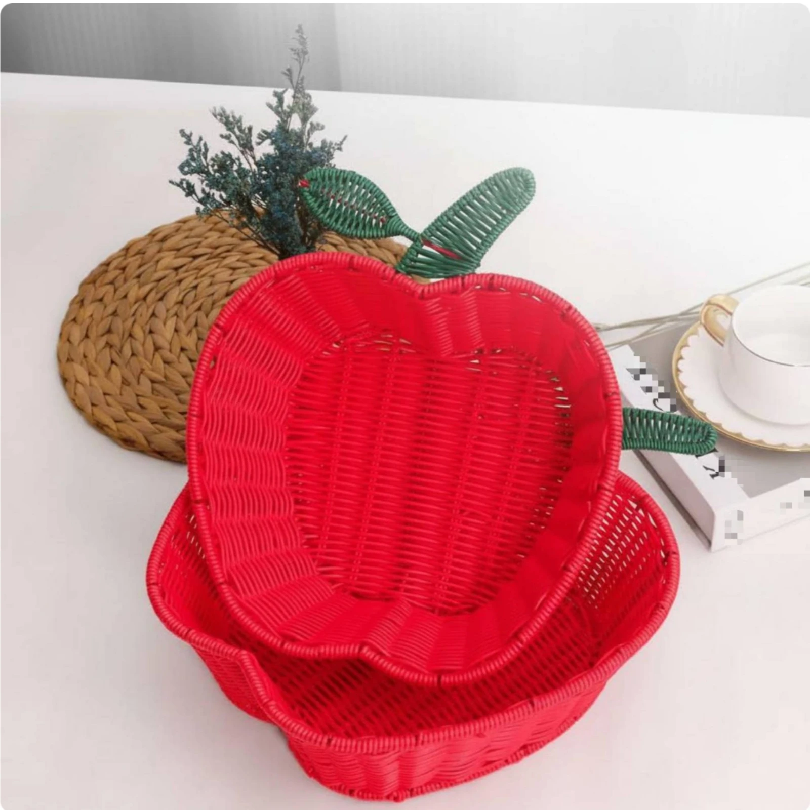 Apple-Shaped Basket Lightweight Handwoven Apple Basket Tabletop Storage Easy to Clean Breathable
Apple-Shaped Basket Lightweight Handwoven Apple Basket Tabletop Storage Easy to Clean Breathable