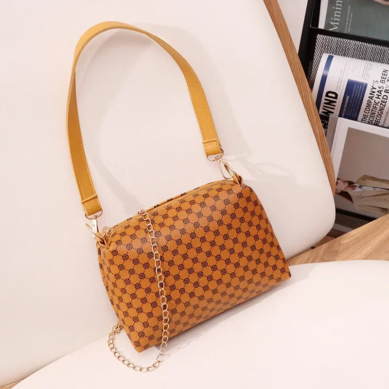 Women Bag New Shoulder Messenger Designer Chain Crossbody Underarm Handbags Luxury Brand
Women Bag New Shoulder Messenger Designer Chain Crossbody Underarm Handbags Luxury Brand