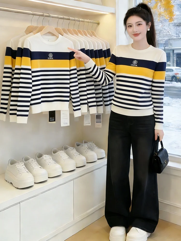 Faionable Striped Design Long Sve Knitted Sweater Women's Spring 2026 New Sle Casual Loose Fit Versatile Age-Defng Top
Faionable Striped Design Long Sve Knitted Sweater Women's Spring 2026 New Sle Casual Loose Fit Versatile Age-Defng Top