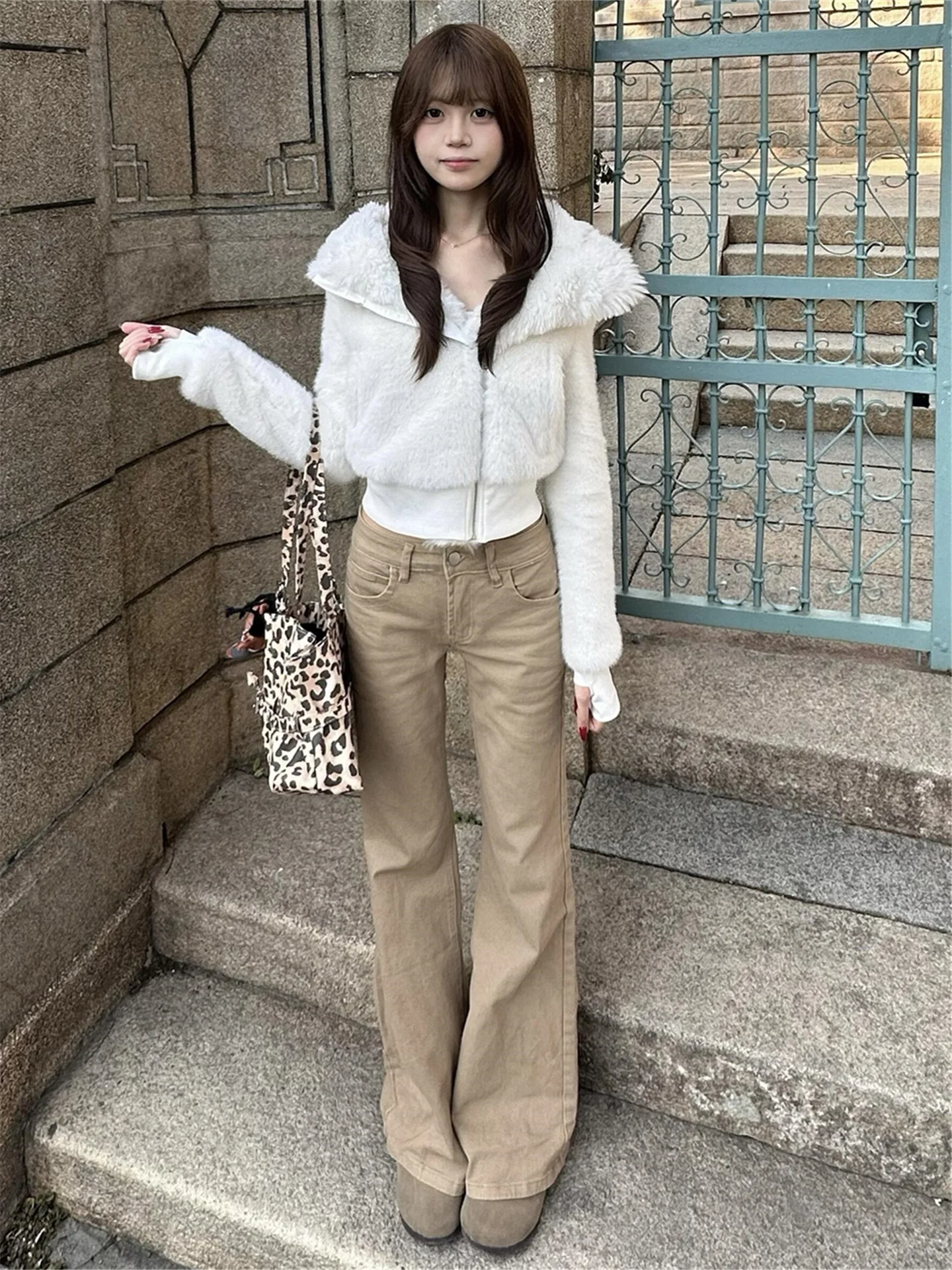 American Street Khaki Low Waist Flared Jeans Women's Loose Slim Casual Pants Tall Women Extended Spring Autumn Casual Jeans
American Street Khaki Low Waist Flared Jeans Women's Loose Slim Casual Pants Tall Women Extended Spring Autumn Casual Jeans