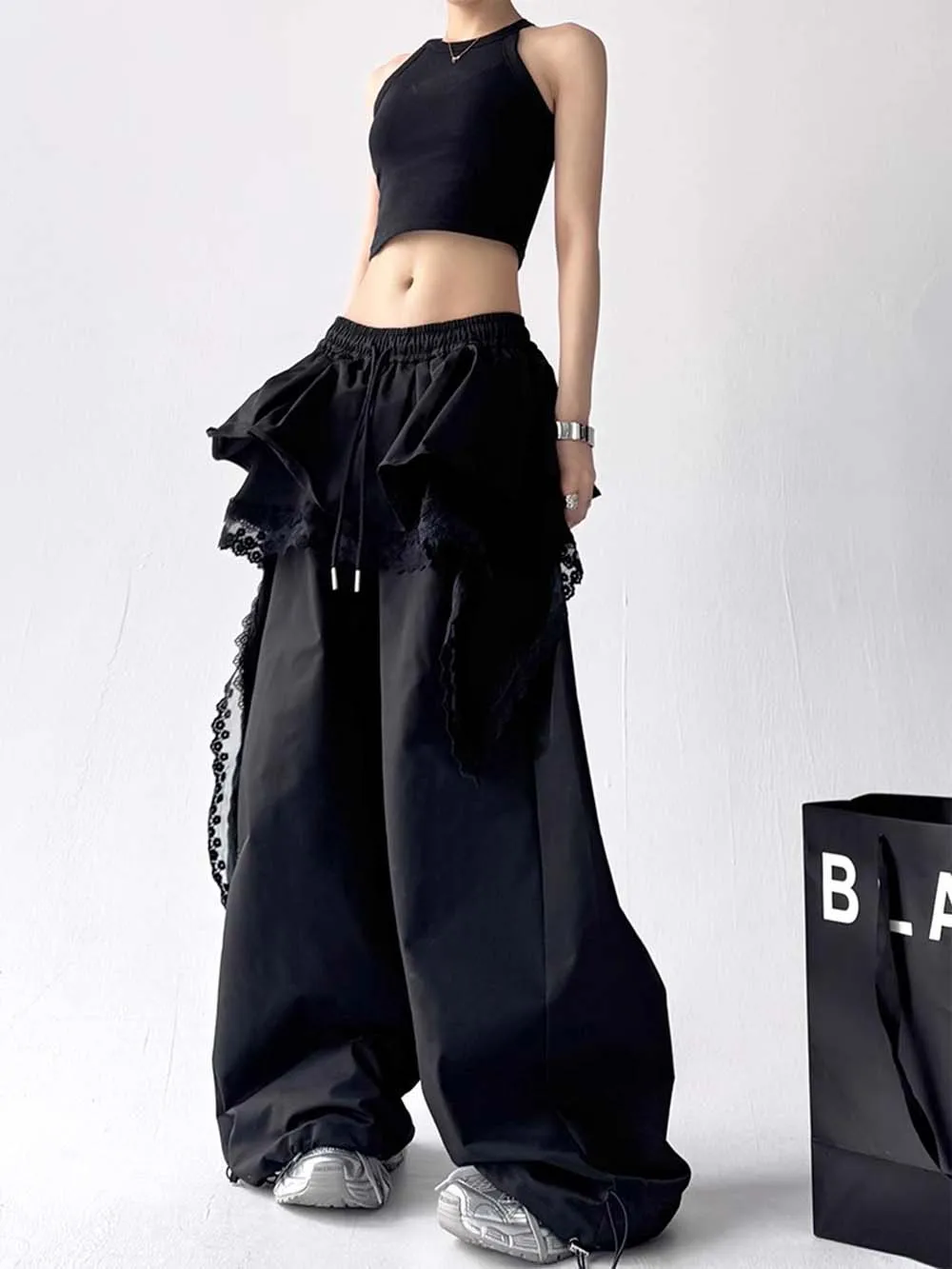 Y2K Black Cargo Pants Women Streetwear Lace Patchwork Black Wide Leg Pants Summer Harajuku Korean Baggy Trousers New
Y2K Black Cargo Pants Women Streetwear Lace Patchwork Black Wide Leg Pants Summer Harajuku Korean Baggy Trousers New