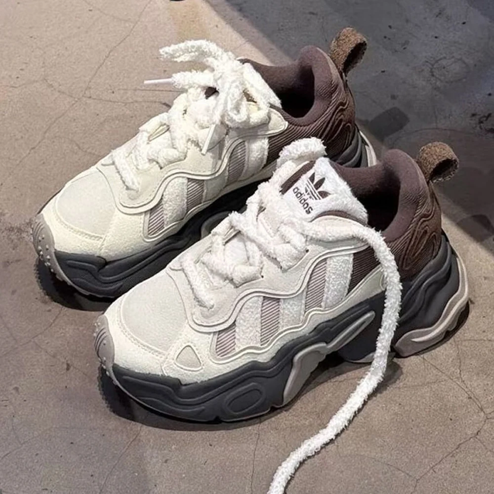 Adidas OZTHEMIS W Cozy Trail Sneakers, Plush & Tough For Everyday Comfort and Outdoor Escapades
Adidas OZTHEMIS W Cozy Trail Sneakers, Plush & Tough For Everyday Comfort and Outdoor Escapades