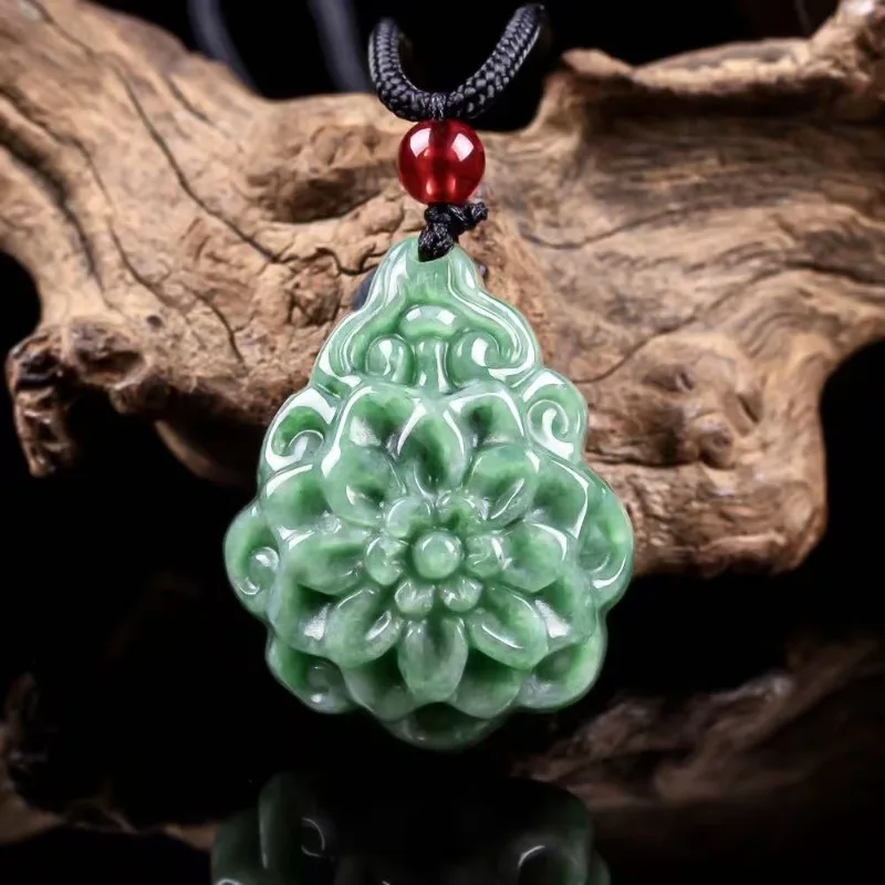 Natural Real Emerald Pea Green Rose Pendant Sweater Chain Myanmar Jadeite Necklace Jewelry Charm Designer Luxury Vintage Women
Natural Real Emerald Pea Green Rose Pendant Sweater Chain Myanmar Jadeite Necklace Jewelry Charm Designer Luxury Vintage Women