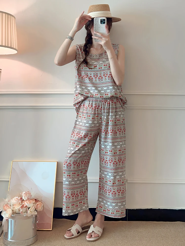 Loose Artificial Cotton Vest Pants Set Women Summer Outdoor Wear Sleeveless Home Clothes Two Piece Set plus Size Silk Nightgown
Loose Artificial Cotton Vest Pants Set Women Summer Outdoor Wear Sleeveless Home Clothes Two Piece Set plus Size Silk Nightgown