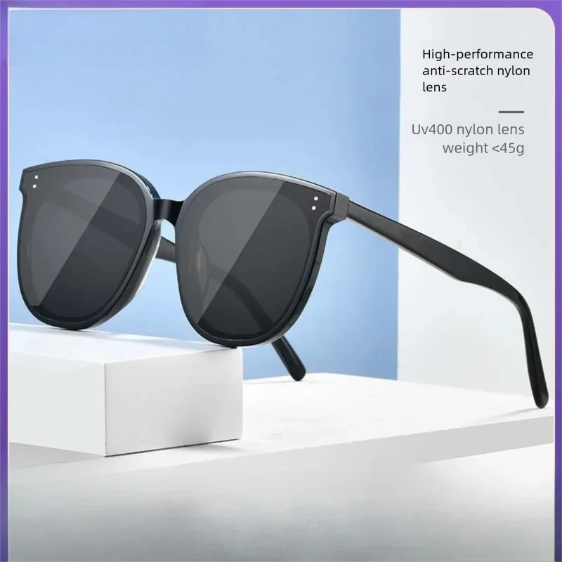 New Sunglasses for Men and Women, High-end and UV Resistant, Fashionable and Versatile Sunglasses and Goggles
New Sunglasses for Men and Women, High-end and UV Resistant, Fashionable and Versatile Sunglasses and Goggles