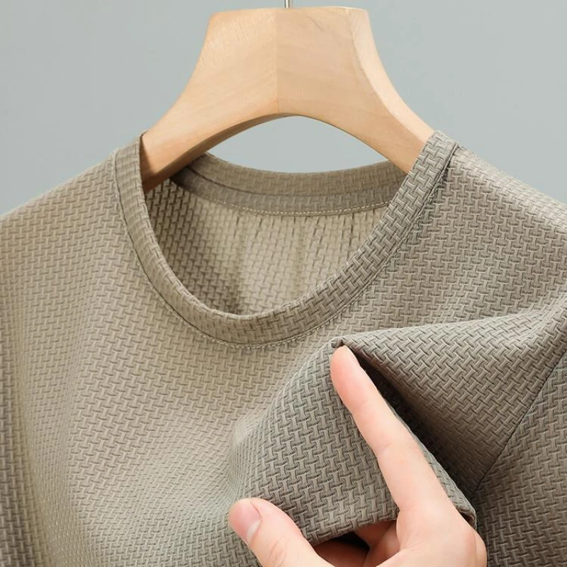 High end Ice Silk Short Sleeve T-shirt Men's Summer Mesh Breathable Round Neck Half Sleeve Fashion Solid Color Casual Luxury Top
High end Ice Silk Short Sleeve T-shirt Men's Summer Mesh Breathable Round Neck Half Sleeve Fashion Solid Color Casual Luxury Top
