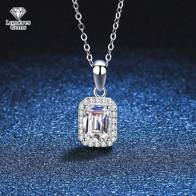 18K Gold Inlaid Pendant, Women'S Rectangular Emerald D-Color Moissanite PT950 Platinum Necklace, Redion Cut Diamond
18K Gold Inlaid Pendant, Women'S Rectangular Emerald D-Color Moissanite PT950 Platinum Necklace, Redion Cut Diamond