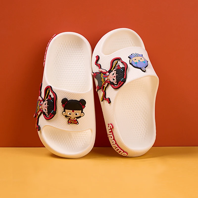Children's slippers - Boys' summer anti-slip indoor bath soft-soled baby shoes - Small children's home indoor slip-on shoes
Children's slippers - Boys' summer anti-slip indoor bath soft-soled baby shoes - Small children's home indoor slip-on shoes