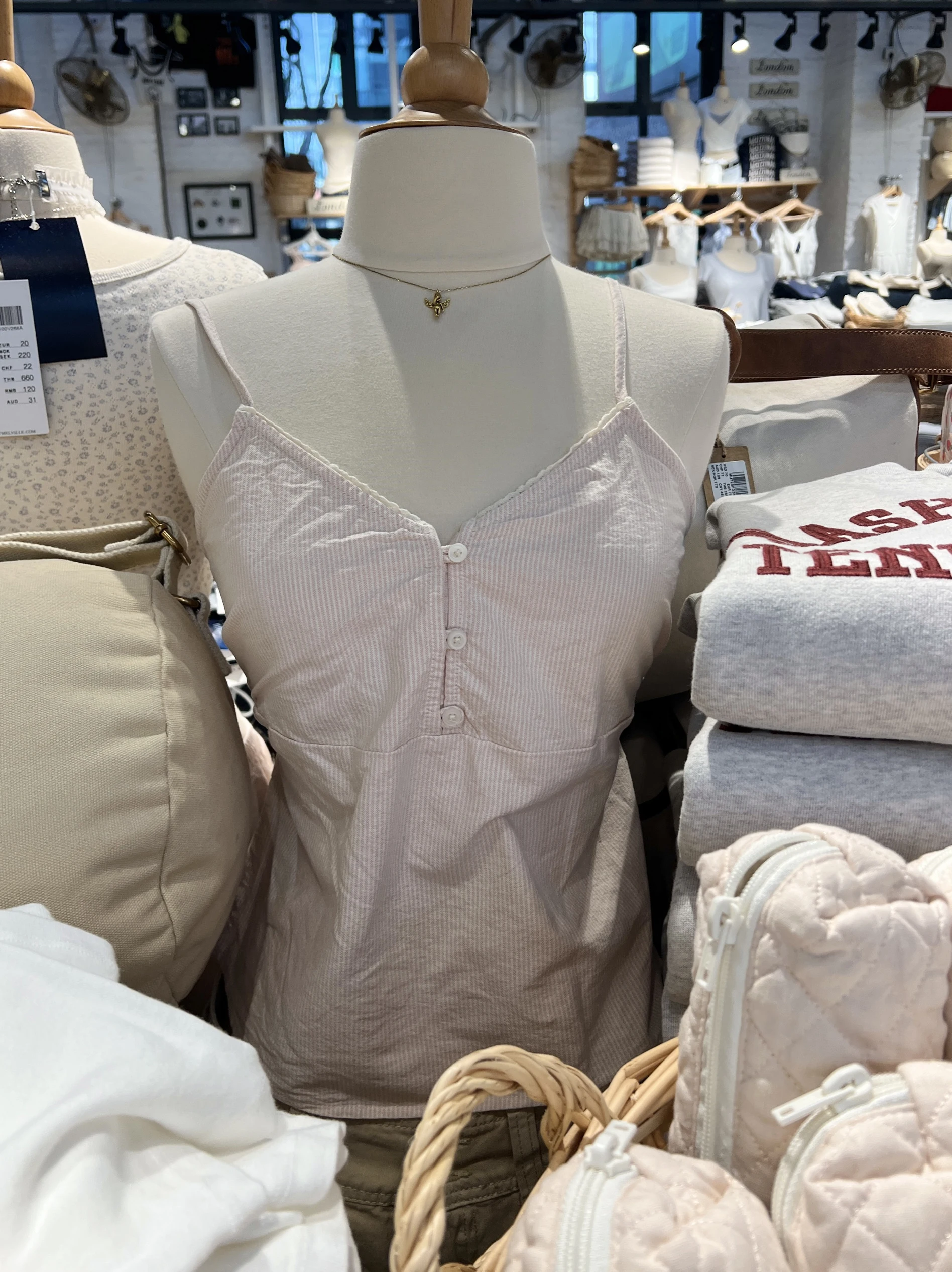 Pink Striped Back Lace-up Tank Top Women Three Buttons Lace Trim V-neck Camisole Summer Preppy Style Sweet Camis Crop Tops Y2k
Pink Striped Back Lace-up Tank Top Women Three Buttons Lace Trim V-neck Camisole Summer Preppy Style Sweet Camis Crop Tops Y2k