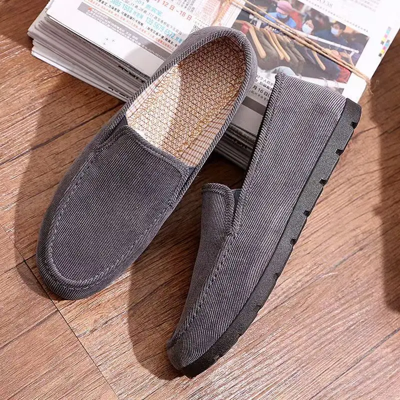 Summer Beijing cloth shoes, breathable canvas shoes, men's outdoor light, comfortable and casual one-foot cloth shoes
Summer Beijing cloth shoes, breathable canvas shoes, men's outdoor light, comfortable and casual one-foot cloth shoes