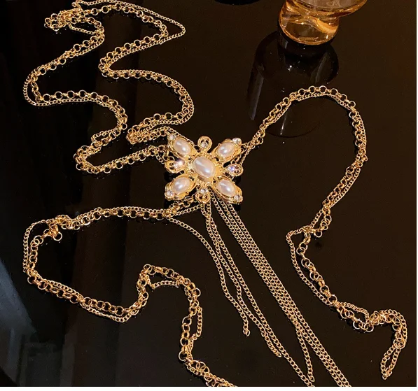 Pearl body chain, fashionable personality, heavy industry, long tassel chest chain, temperament, high-end accessories
Pearl body chain, fashionable personality, heavy industry, long tassel chest chain, temperament, high-end accessories